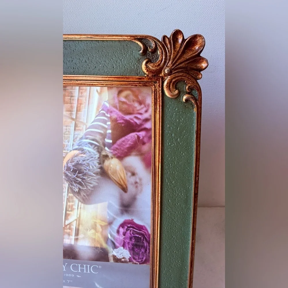 Shabby Chic Green and Gold Ornate Decorative Picture Frame